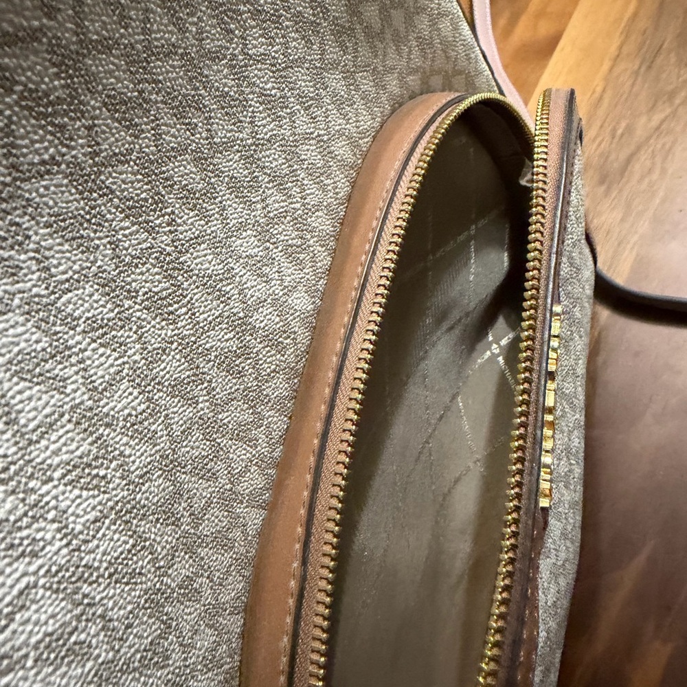 Michael Kors Jaycee Large Backpack - image 5